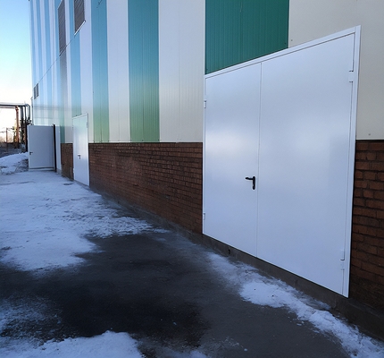 Белые огнестойкие ворота Белые огнестойкие ворота