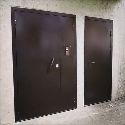 Дверь в подъезд МКД